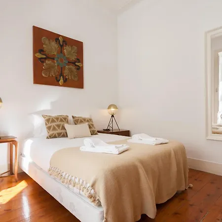 Apartment Tejo Vintage Three-bedroom - By Lu Holidays