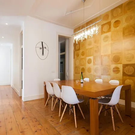 Tejo Vintage Three-bedroom - By Lu Holidays Apartment *